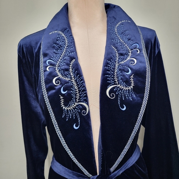Vintage Amanda Stewart Intimates Deep Blue Embroidered Robe Medium - Picture 2 of 7